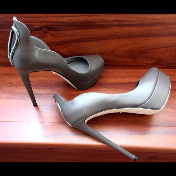 Sergio Rossi 100% Authentic Heels - Picture 3 of 6